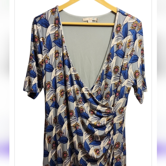 Boden Ruth Floral Faux Wrap Dress Womens Blue V-Neck Short Sleeve Knee Length 16 - Picture 2 of 10